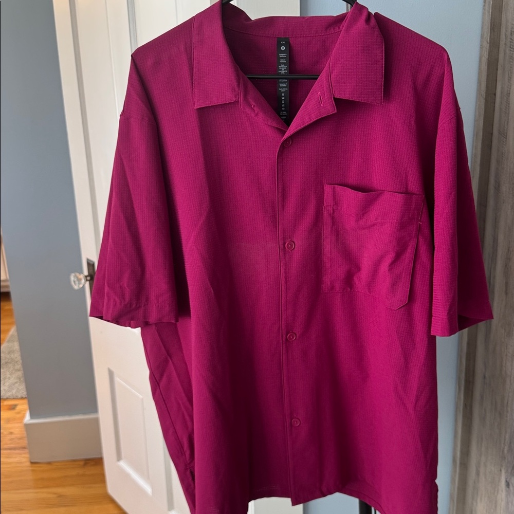 Lululemon Athletica Men's Magenta Shirt XXL